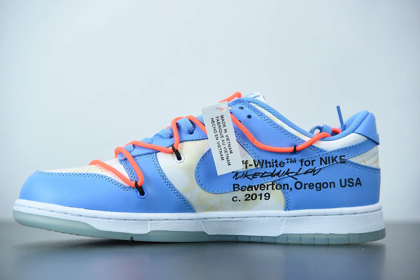 耐克Off-White x Futura x Dunk OW Coast 联名款北卡蓝配色复古滑板鞋纯原版本 货号：DD0856-403