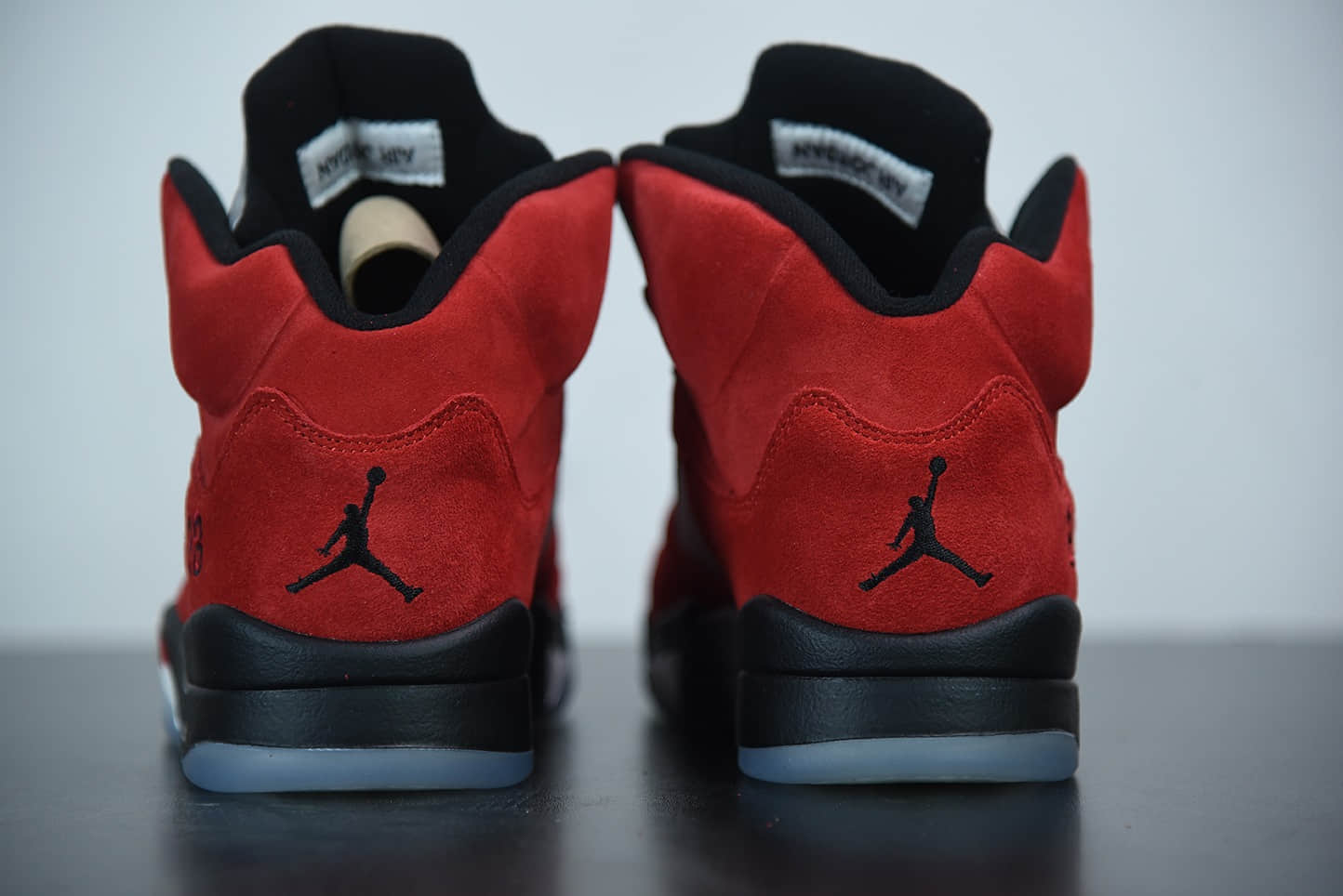 乔丹Air Jordan 5 “Raging Bull”愤怒公牛中帮复古休闲文化篮球鞋纯原版本 货号：DD0587-600