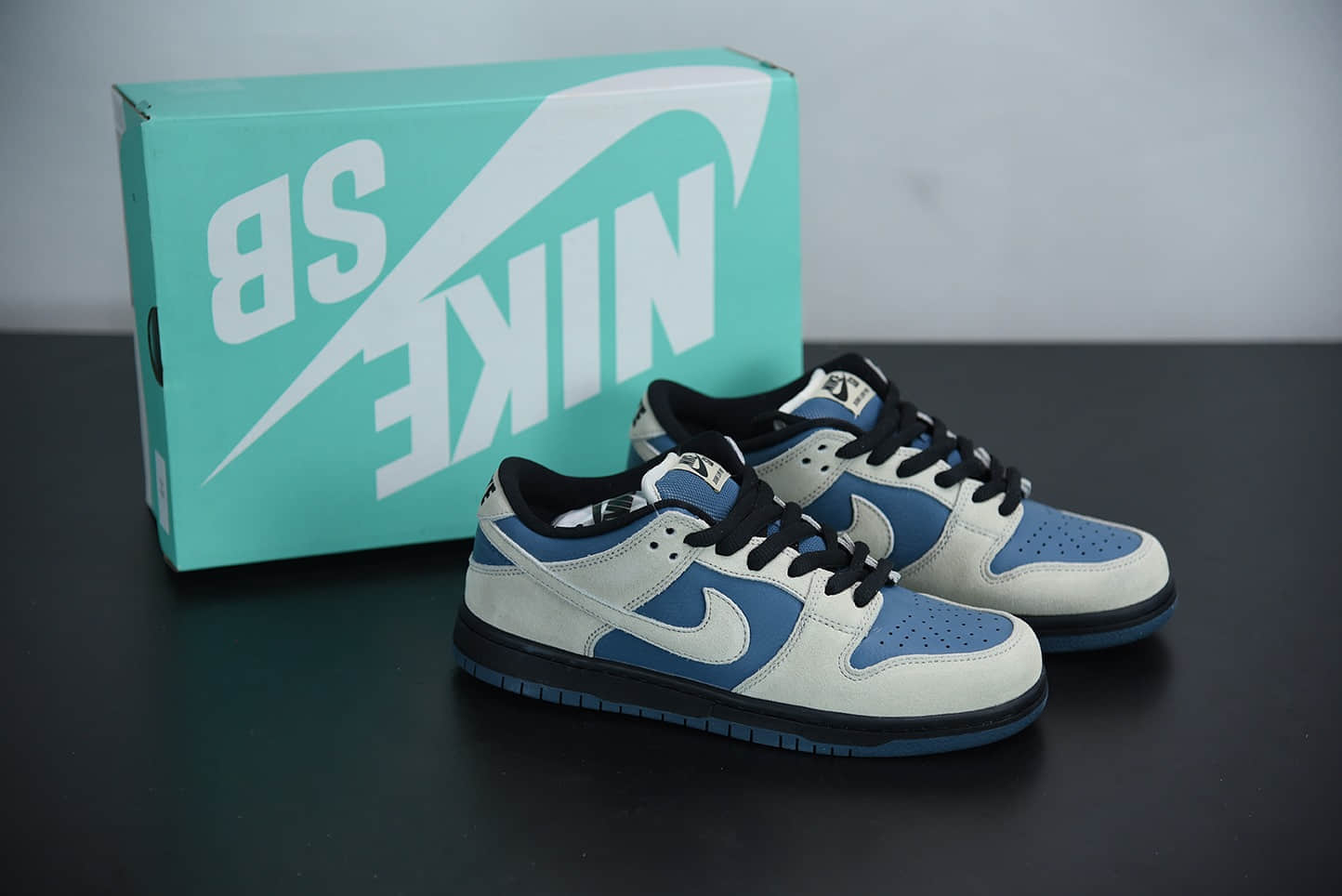 耐克Nike Dunk SB Low pro 王一博同款灰蓝配色波多尔蓝白低帮板鞋纯原版本 货号：BQ6817-200