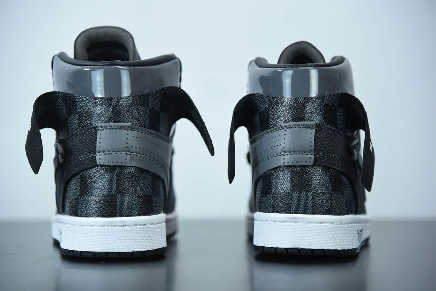 乔丹Louis Vuitton x OFF WHITE – Air Jordan 1 乔丹LV经典联名中帮行李箱版本潮流情侣运动休闲板鞋纯原版本 货号：AQ0818-158