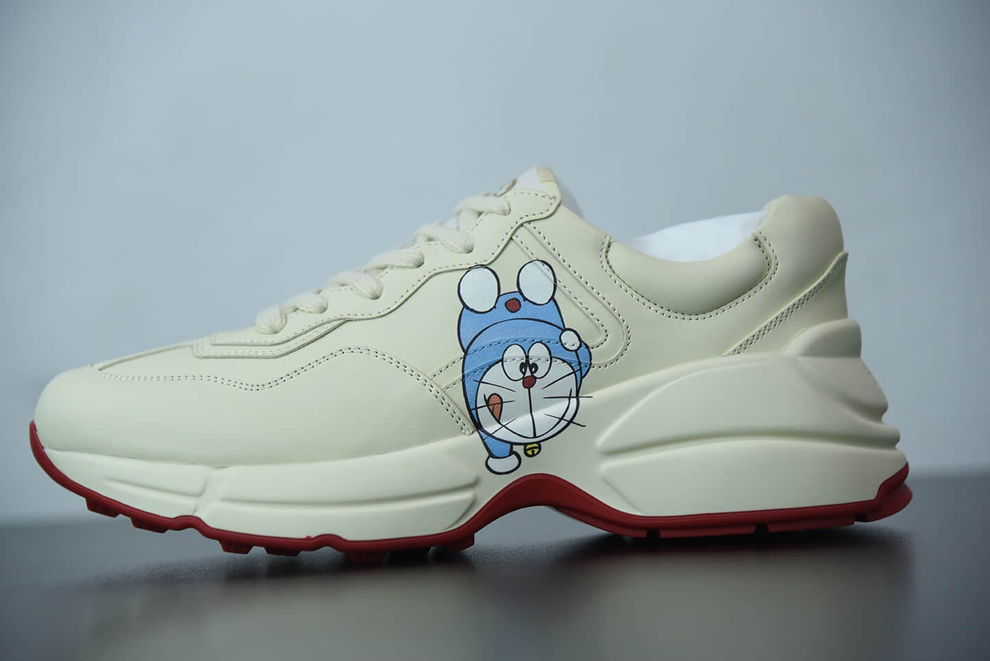古驰Doraemon×Gucci 叮当猫联名款白色老爹鞋纯原版本 货号：655037DRW009522