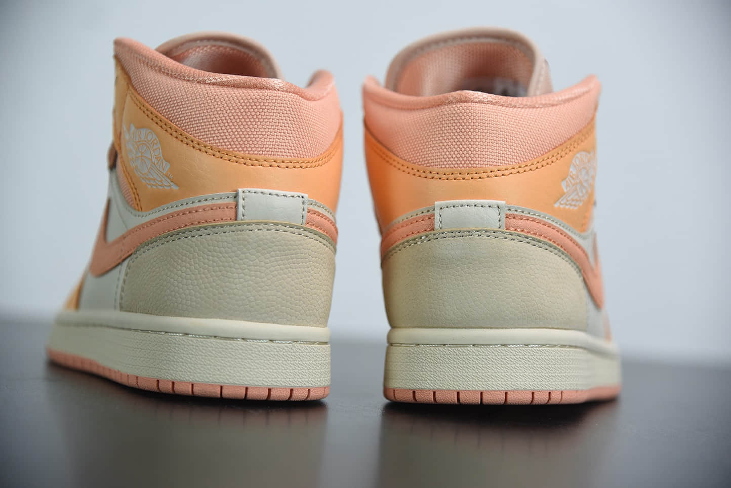 乔丹Air Jordan 1 Mid  Apricot Orange  杏橙色中帮文化篮球鞋纯原版本 货号：DH4270-800