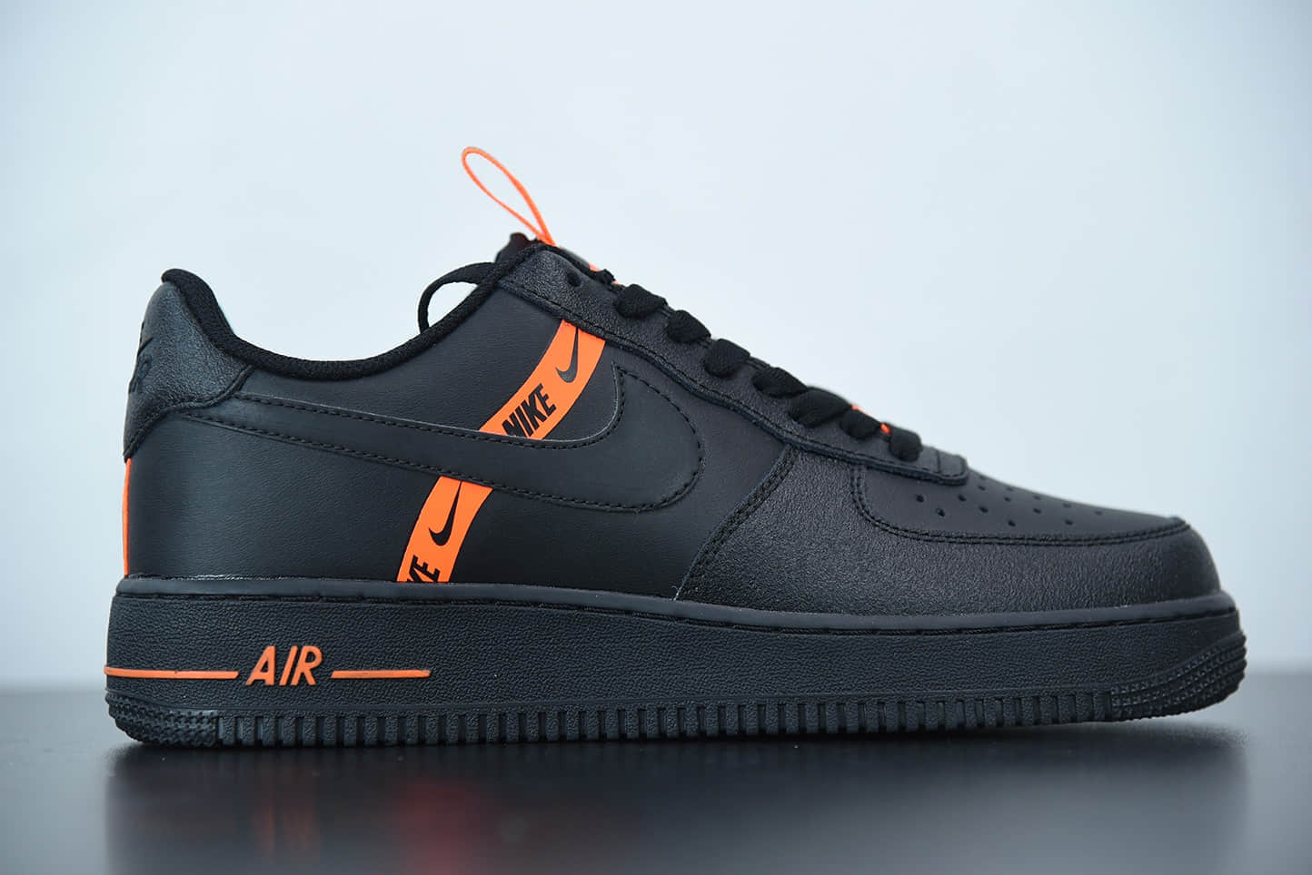 耐克 Nike Air Force 1 Low 黑红串标空军一号低帮百搭休闲运动板鞋纯原版本 货号：CT4683-001