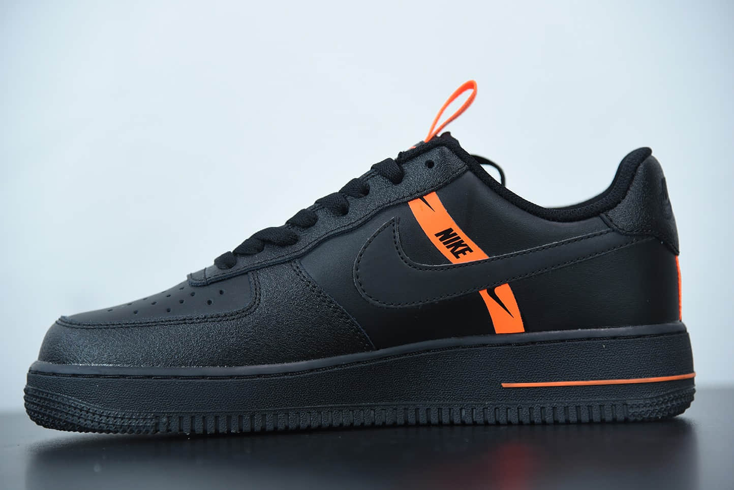 耐克 Nike Air Force 1 Low 黑红串标空军一号低帮百搭休闲运动板鞋纯原版本 货号：CT4683-001