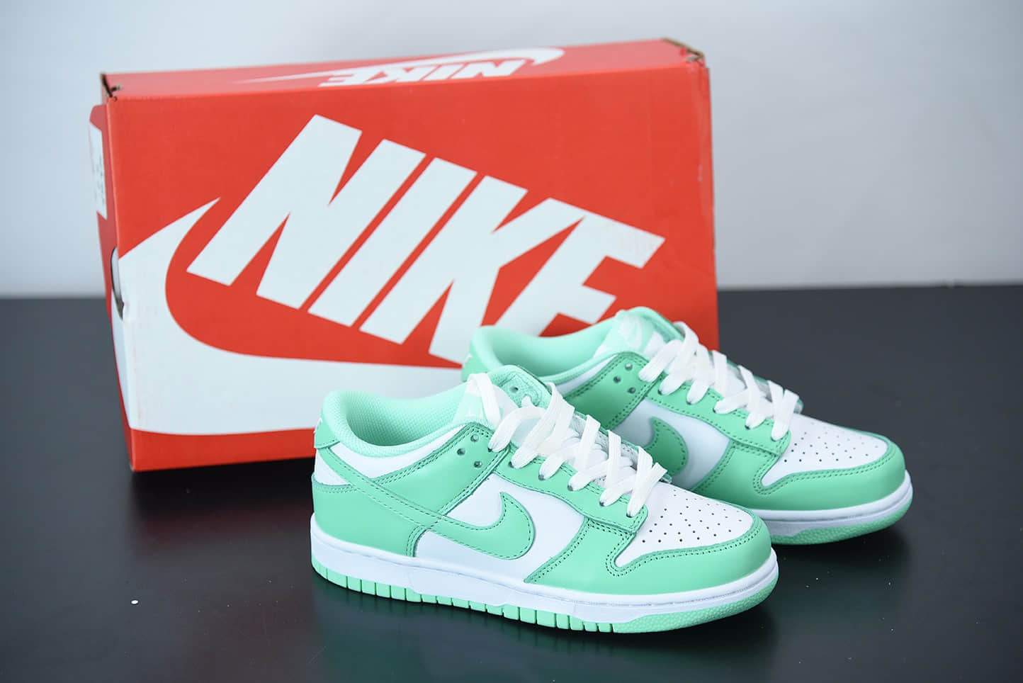 耐克Nike Dunk Low ＂Green Glow＂ 蒂芙尼低帮休闲文化鞋纯原版本 货号：DD1503-105