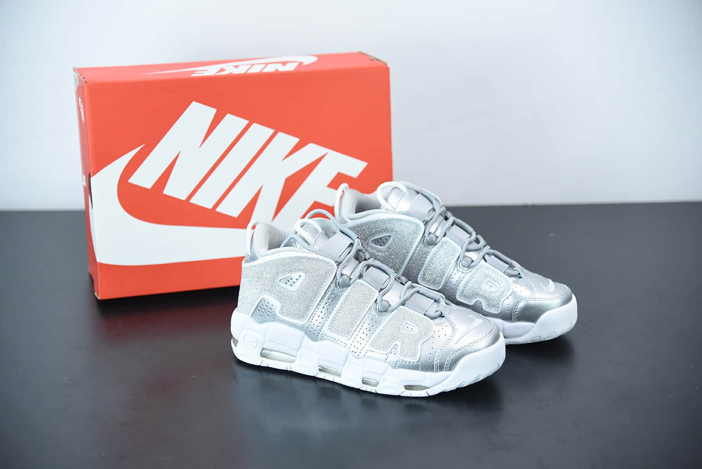 耐克Nike Air More Uptempo OG 皮蓬系列“大AIR” 闪亮金属银篮球鞋纯原版本 货号：917593-003