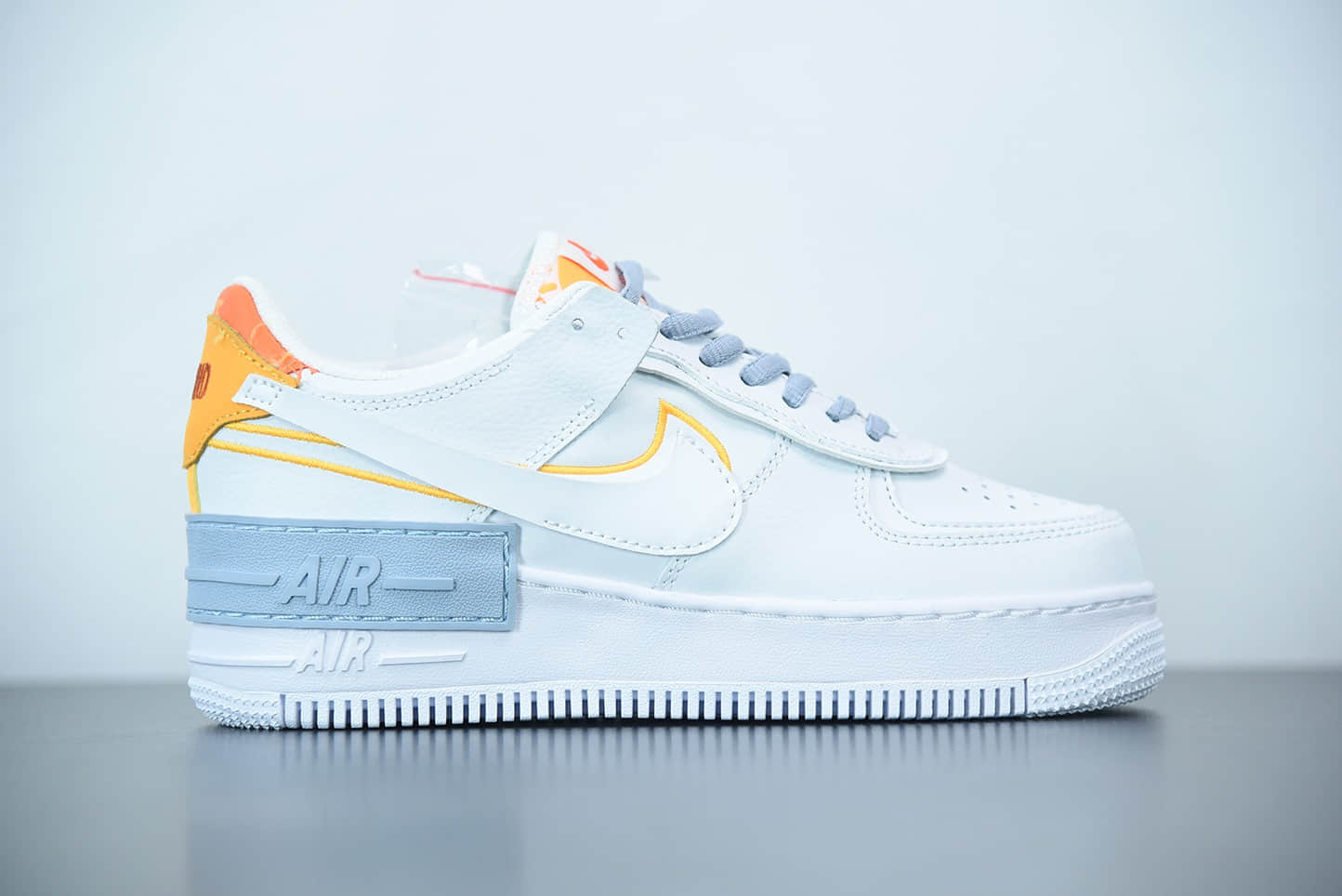 耐克Air Force 1 Shadow 拼接马卡龙白黄蓝全新少女系解构主义设计轻量增高低帮百搭板鞋纯原版本 货号：DC2199-100