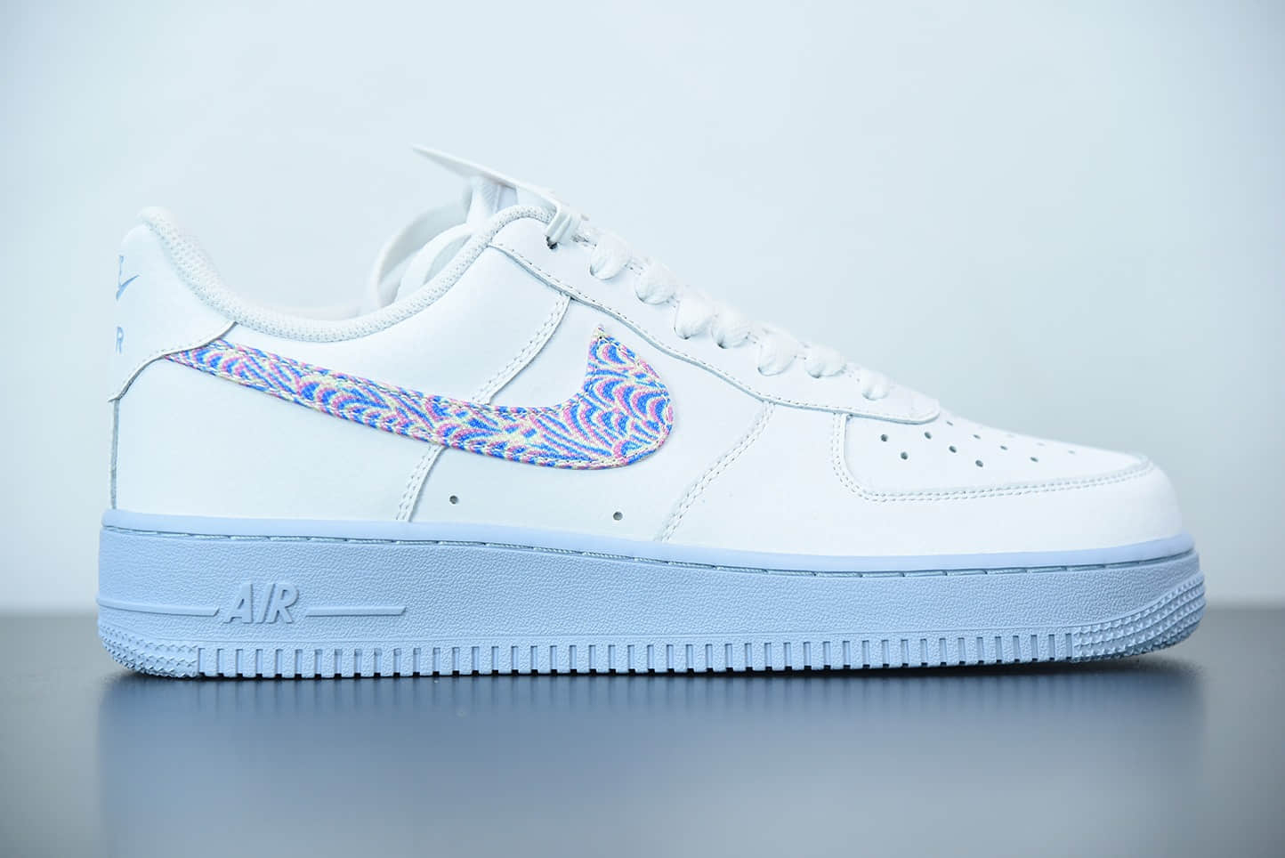 耐克Nike Air Force 1 “Hydrogen Blue' 氢蓝配色空军一号低帮板鞋纯原版本 货号：CZ0377-100