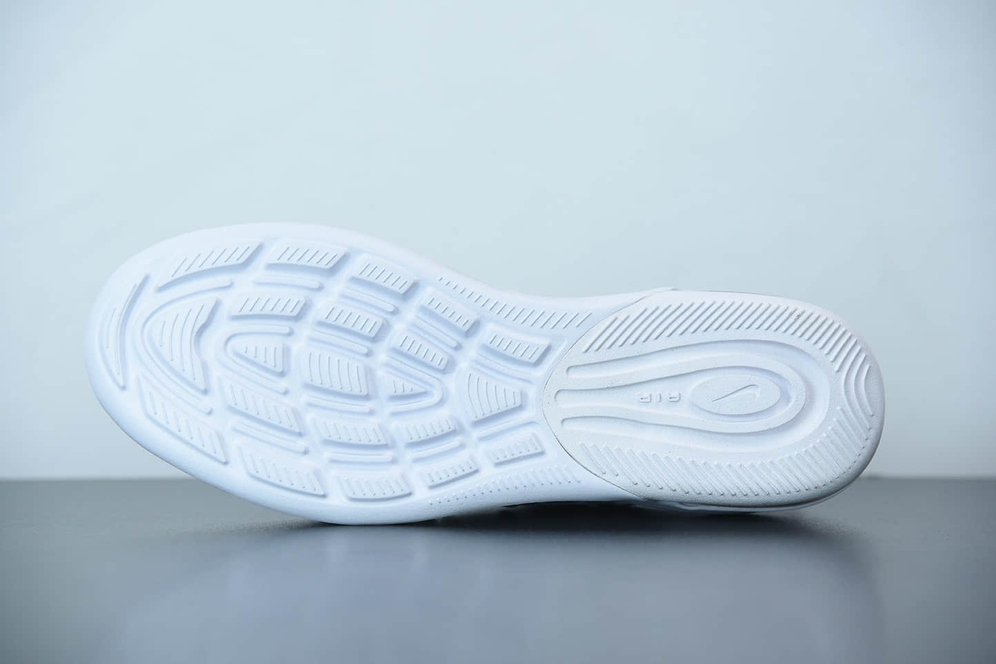 耐克 Nike Air Max AXIS 小98纯白简约复古经典球鞋纯原版本 货号：AA2168-100
