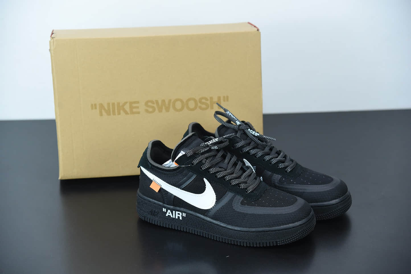 耐克Nike OFF-WHITE x Air Force 1 OW联名空军一号白黑低帮休闲板鞋纯原版本 货号：AO4606-001