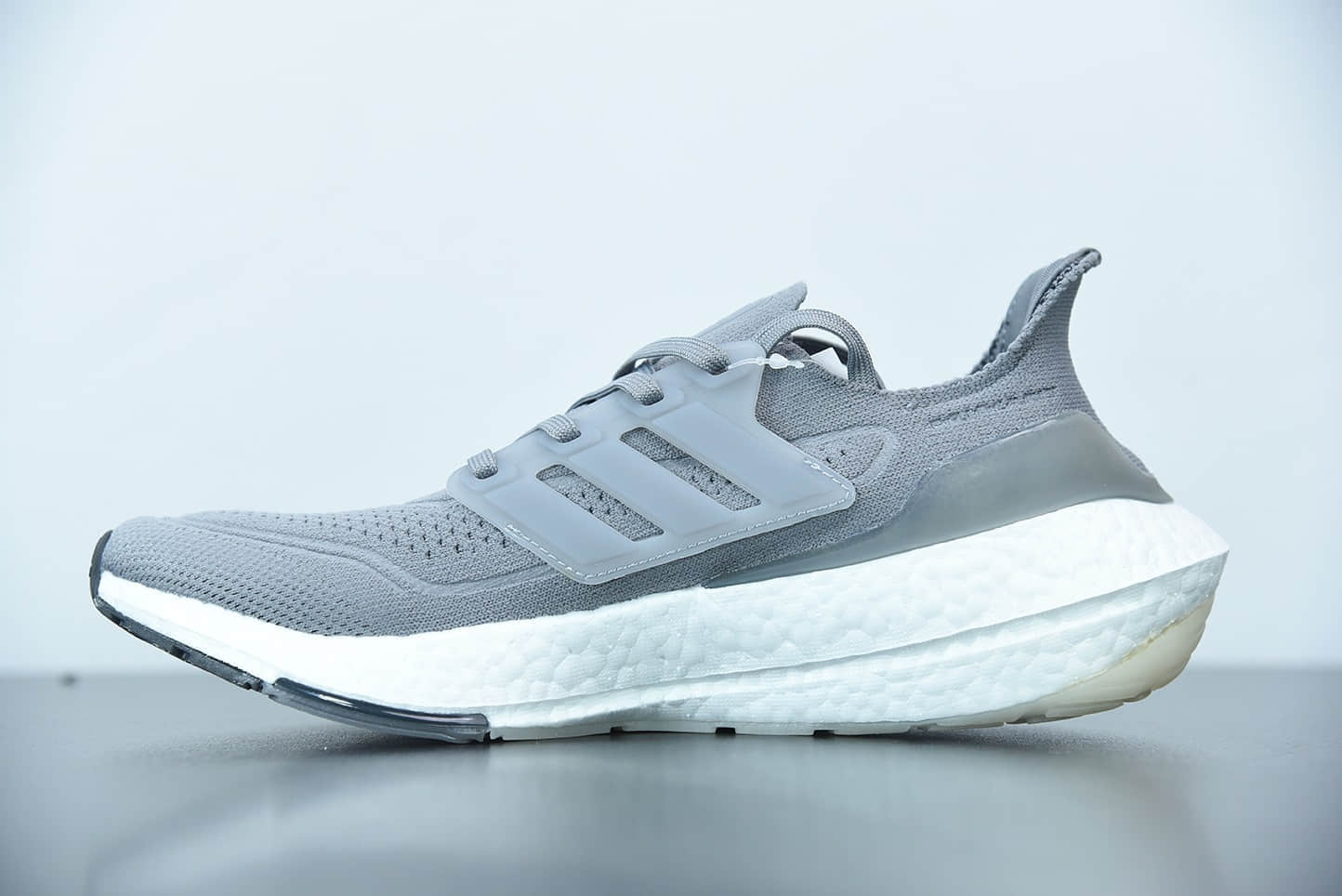 阿迪达斯 Adidas ultra boost 2021系列灰色配色袜套式针织鞋面休闲运动慢跑鞋纯原版本 货号：FY0381