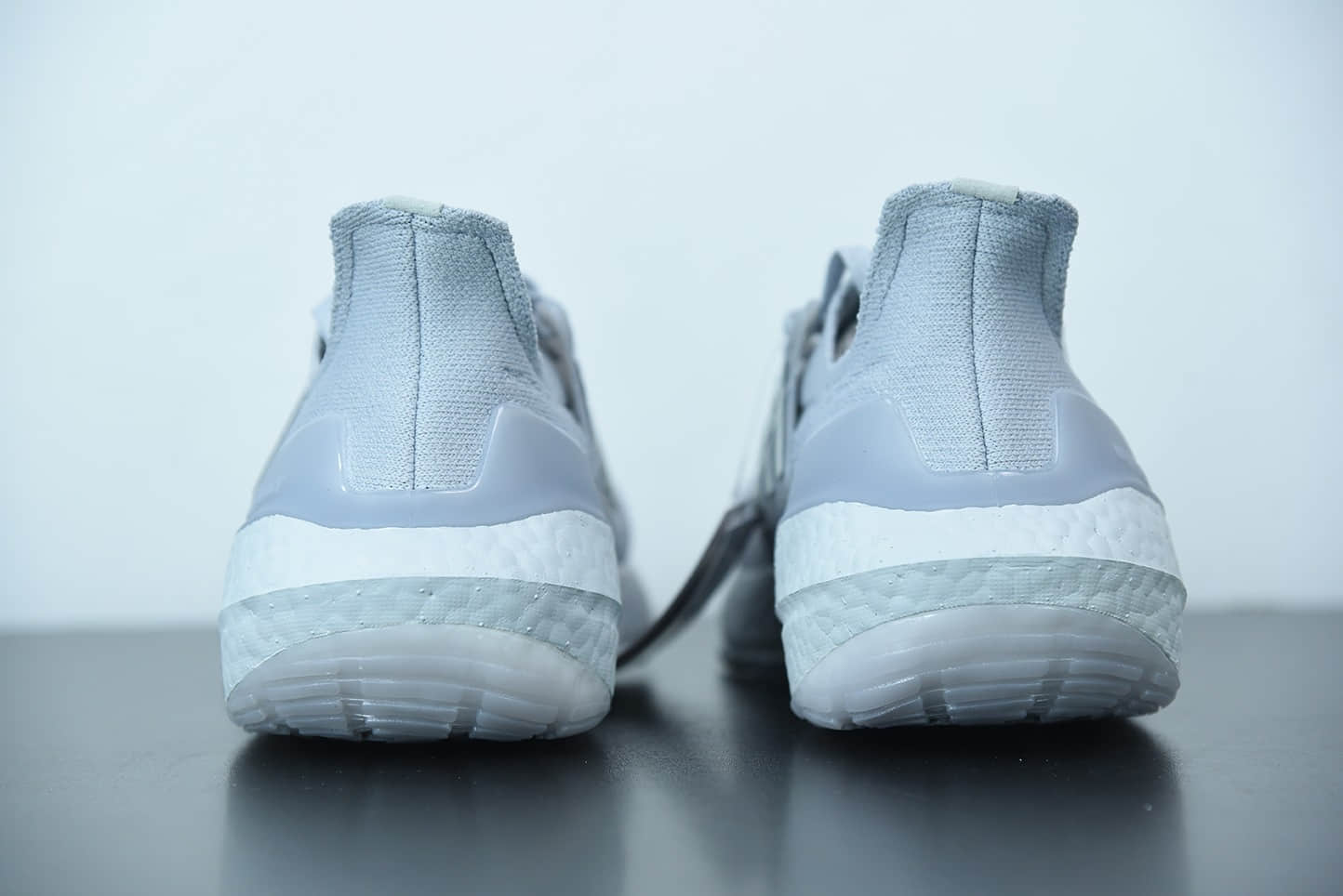 阿迪达斯 Adidas ultra boost 2021系列浅灰配色袜套式针织鞋面休闲运动慢跑鞋纯原版本 货号：FY0432