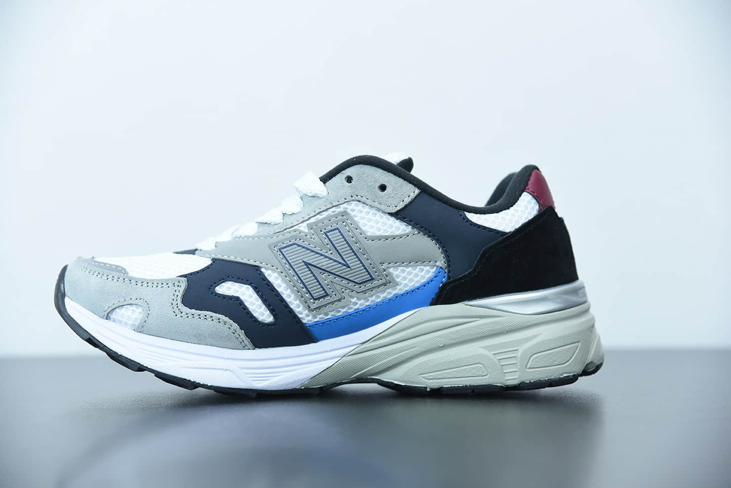 新百伦New Balance M920NBR NB920 白蓝灰美产复古跑鞋纯原版本  货号：M920NBR