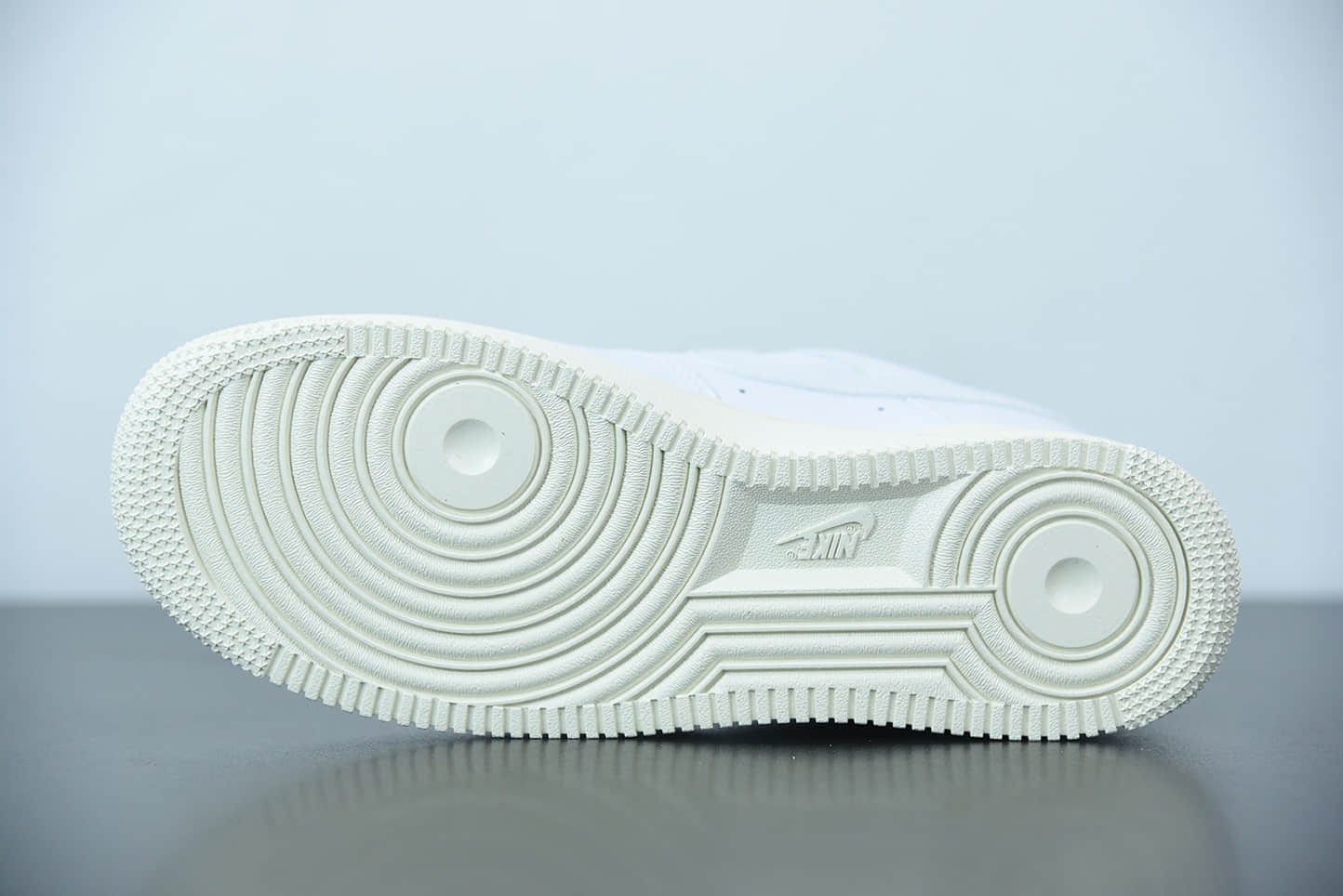 耐克Nike AIR FMRCE 1‘07米白绿空军一号低帮板鞋纯原版本 货号：CN7782-103
