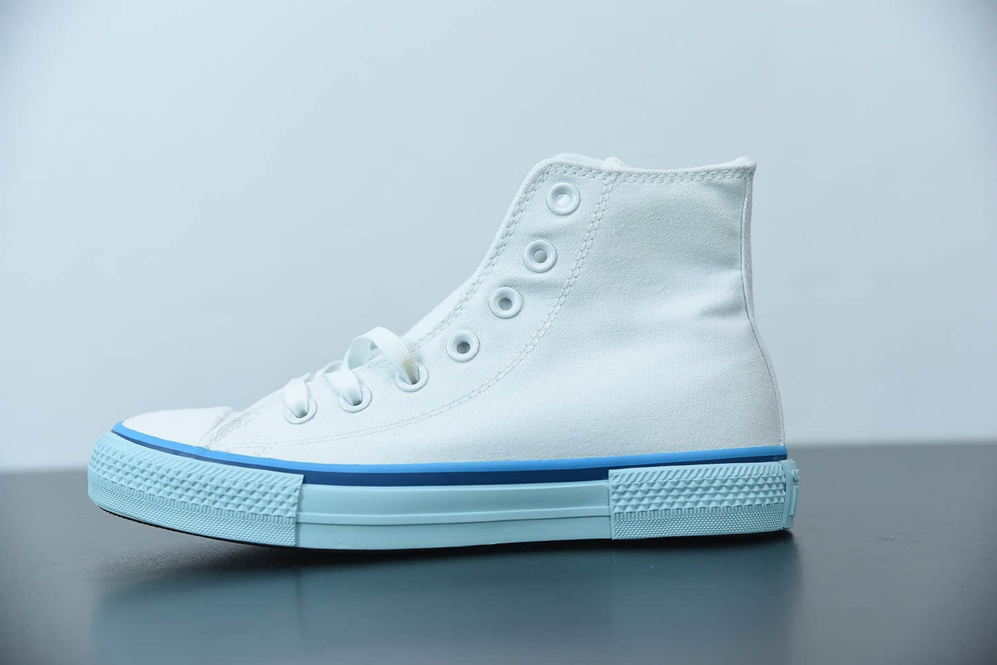 匡威 Converse All Star 清新蓝高帮奶蓝渐变鞋带硫化帆布鞋纯原版本 货号： 568805C