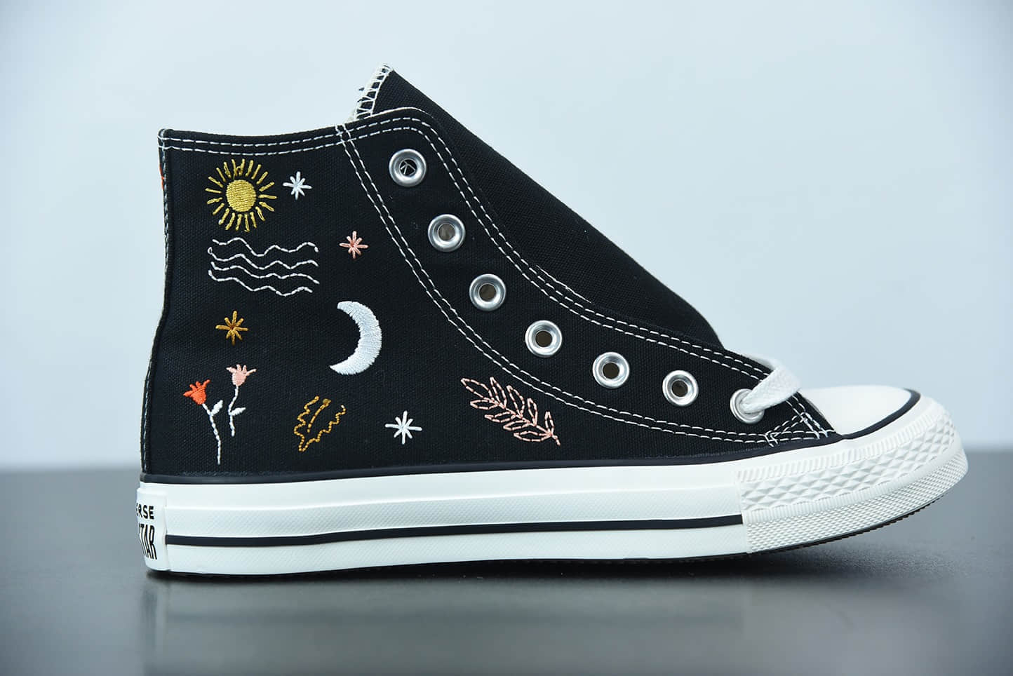 匡威Converse Chuck Taylor All Star 梦幻之履高帮休闲板鞋纯原版本 货号： 571081C