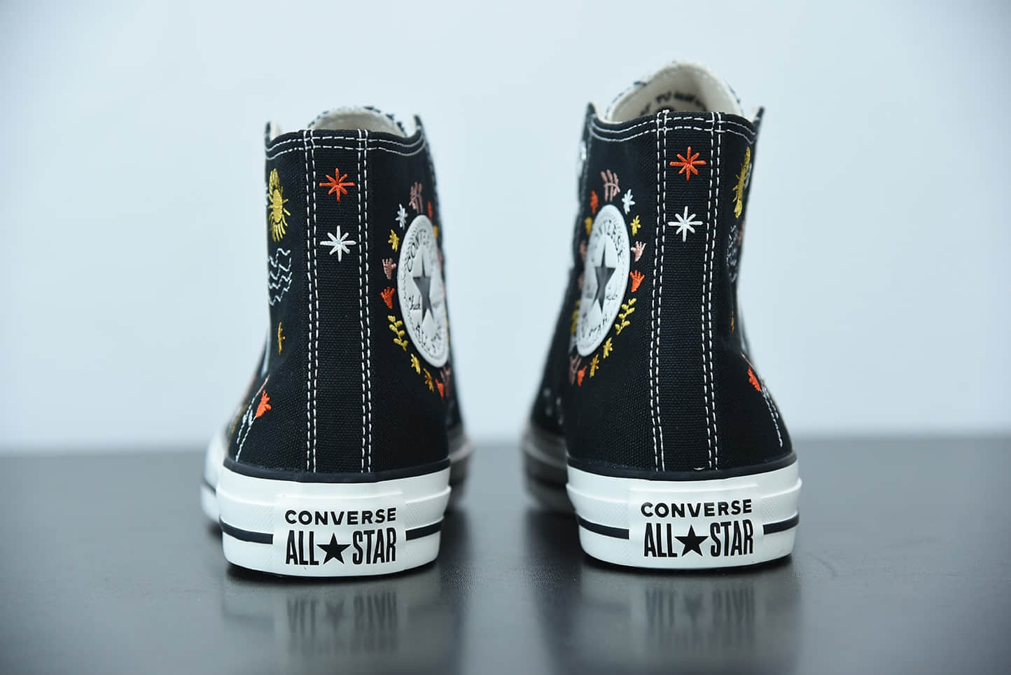 匡威Converse Chuck Taylor All Star 梦幻之履高帮休闲板鞋纯原版本 货号： 571081C