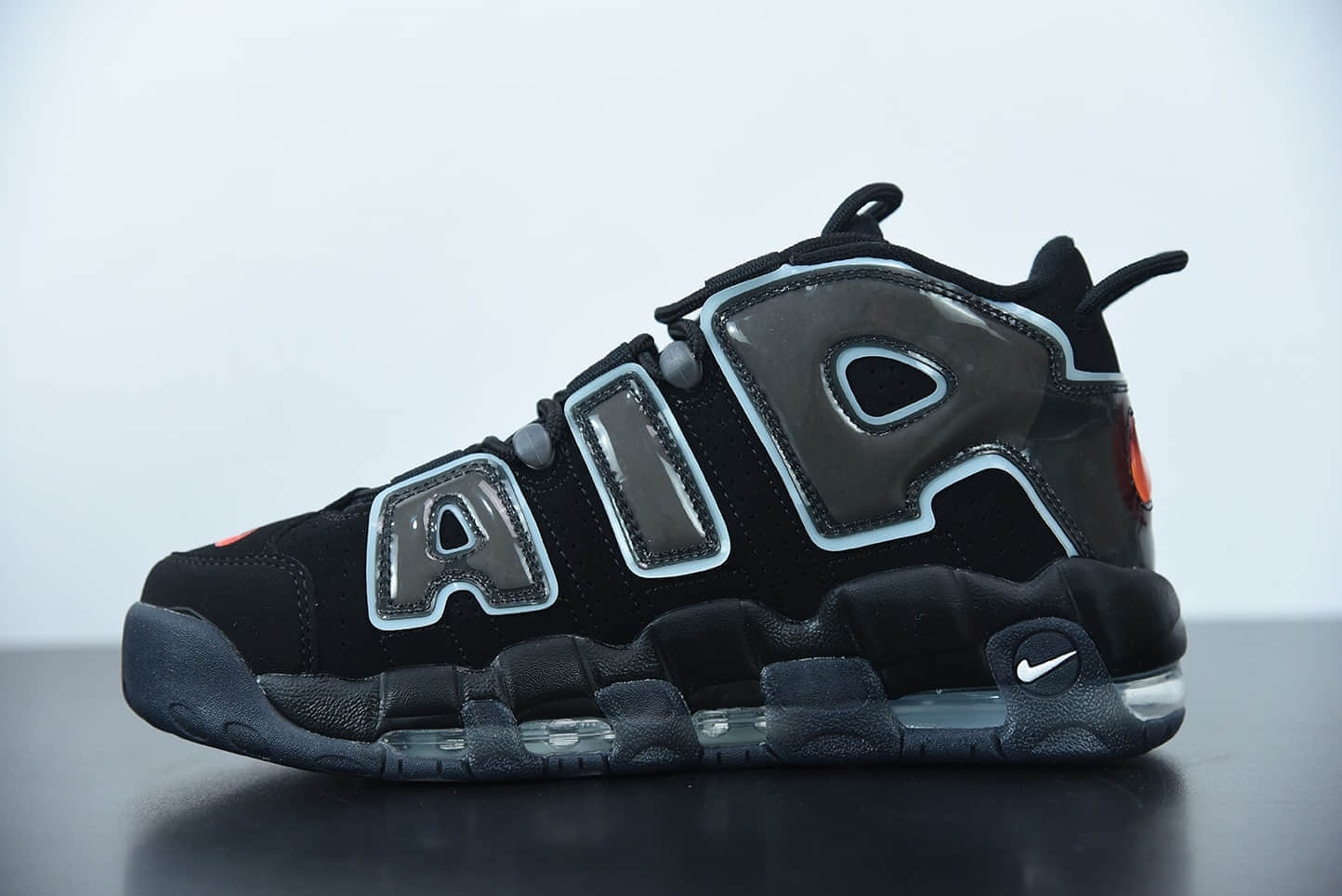 耐克 Nike Air More Uptempo 大AIR皮蓬黑蓝撕纸配色复古篮球鞋纯原版本 货号：DJ4633-010