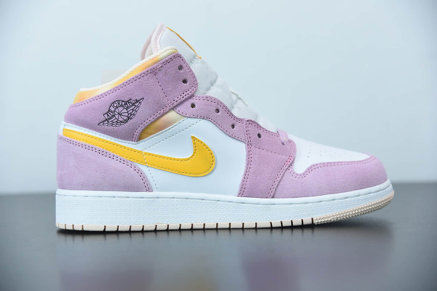 乔丹Air Jordan 1 Mid SE少女粉中邦篮球鞋纯原版本 货号：DC9517-600