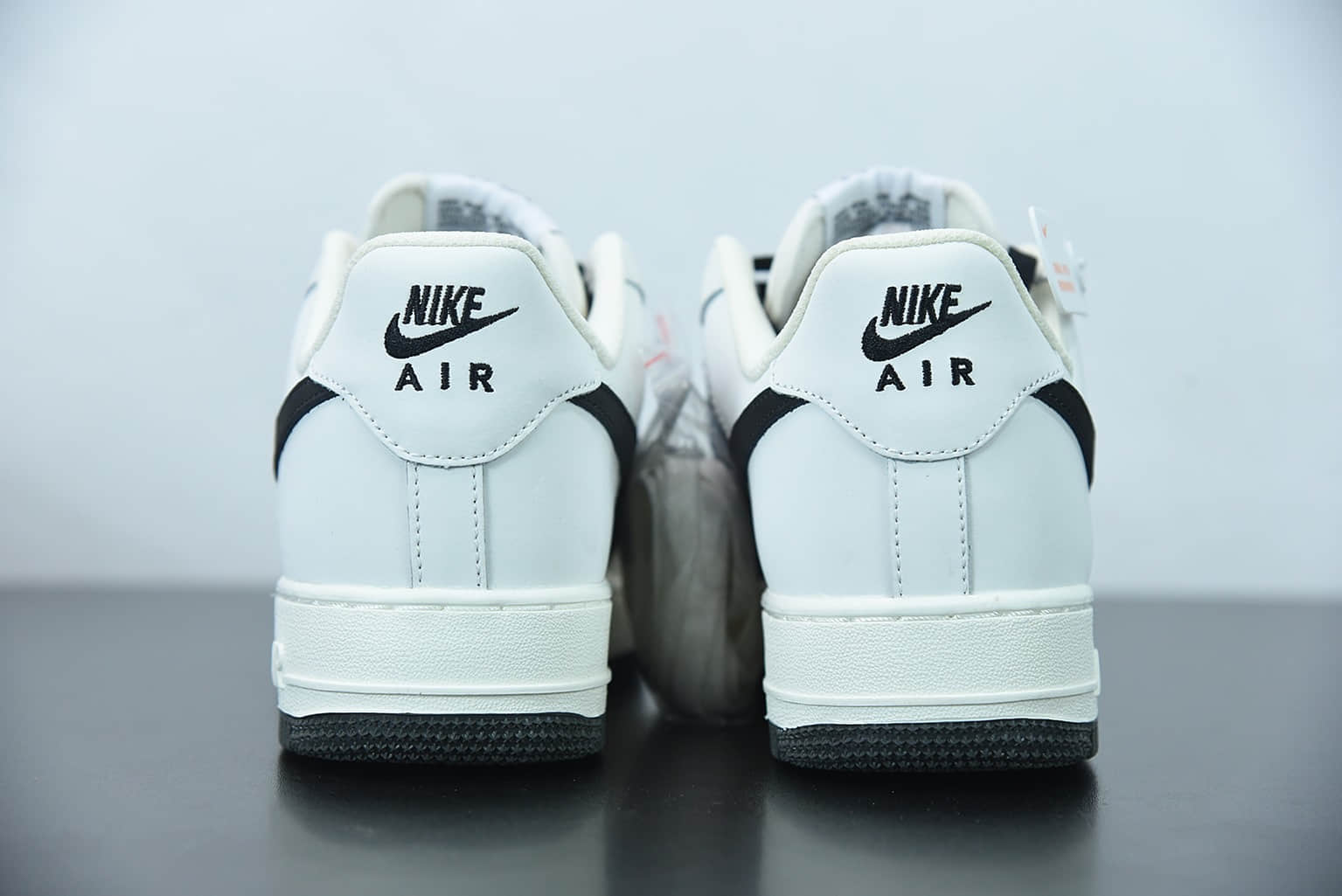 耐克 Nike Air Force 1 Low '07 “米白碳灰拼接”低帮空军一号休闲板鞋纯原版本 货号：CL2026-113