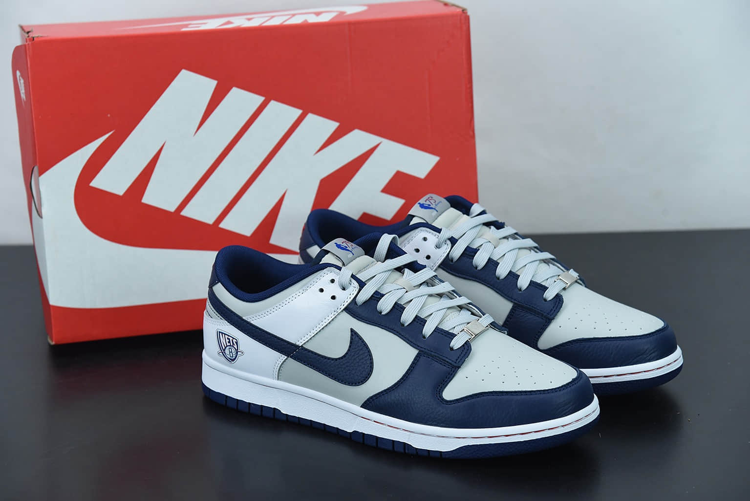 耐克NBA x Nike Dunk Low EMB NBA 75周年蓝网联名低帮休闲板鞋纯原版本 货号：DD3363-001