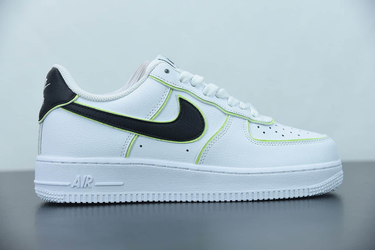 耐克 Nike Air Force 1 Low '07 “黑白夜光”低帮空军一号休闲板鞋纯原版本 货号：CW2288-304