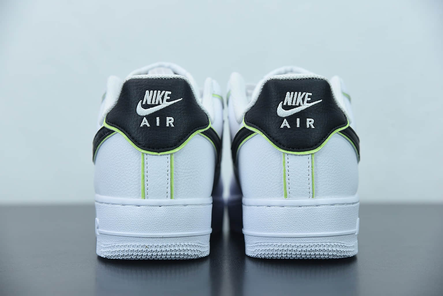 耐克 Nike Air Force 1 Low '07 “黑白夜光”低帮空军一号休闲板鞋纯原版本 货号：CW2288-304