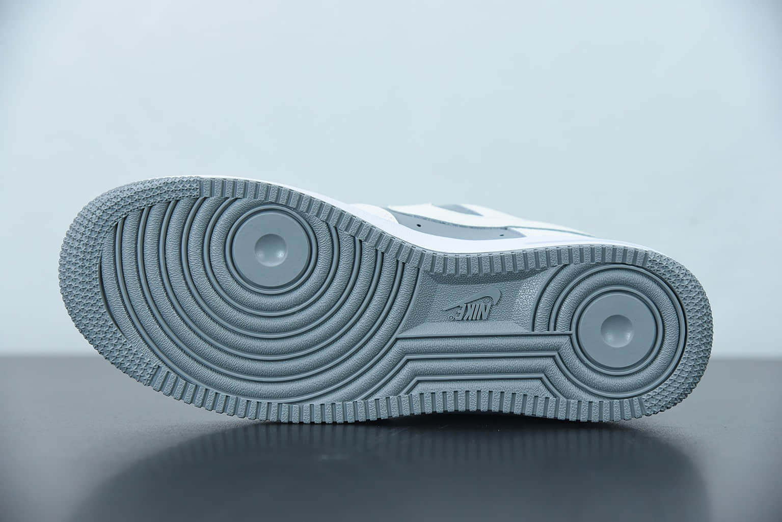 耐克Nike Air Force 1 Low '07 “米灰拼接”低帮空军一号休闲板鞋纯原版本 货号：BV6088-301