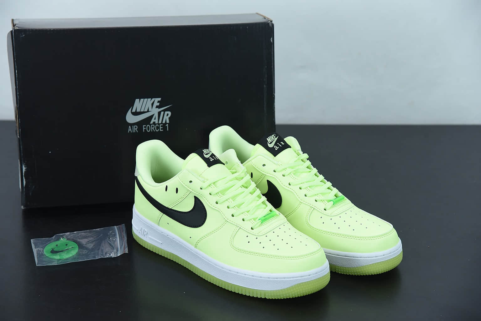 耐克 Nike Air Force 1 Low “Have A Nike Day”笑脸夜光空军一号低帮休闲板鞋纯原版本 货号：CT3228-701