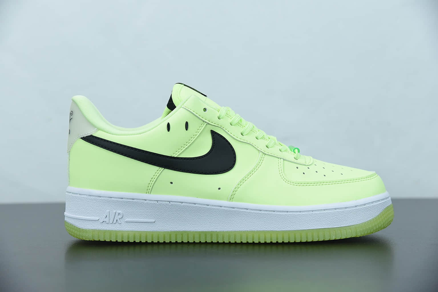 耐克 Nike Air Force 1 Low “Have A Nike Day”笑脸夜光空军一号低帮休闲板鞋纯原版本 货号：CT3228-701