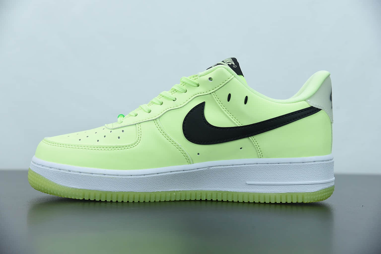 耐克 Nike Air Force 1 Low “Have A Nike Day”笑脸夜光空军一号低帮休闲板鞋纯原版本 货号：CT3228-701