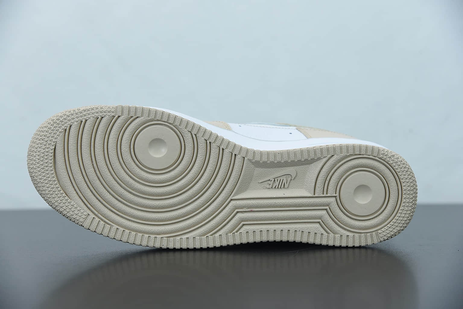 耐克 Nike Air Force 1 Premium 咖啡豆配色 空军一号低帮休闲板鞋纯原版本 货号：CV3039-101