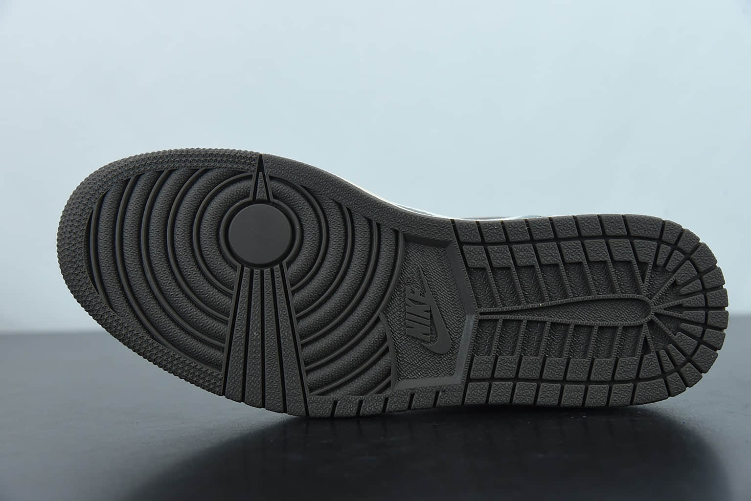 乔丹Travis Scott x Air Jordan 1 Low AJ1 乔丹1代白摩卡倒钩低帮篮球鞋TS联名纯原版本 货号：DM7866-162