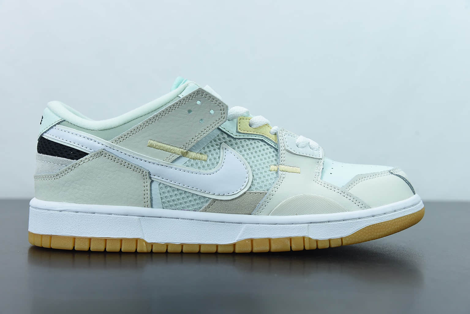 耐克 Nike Dunk Svrap 浅蓝海玻璃拼接缝合低帮滑板鞋纯原版本 货号：DB0500-100