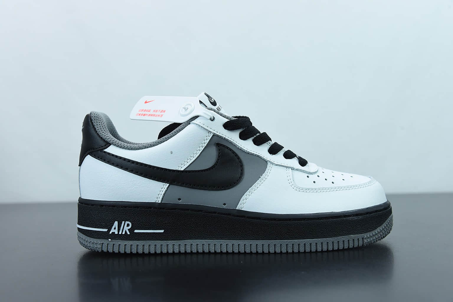 耐克 Nike Air Force 1 Low 黑白灰拼接空军一号低帮百搭休闲运动板鞋纯原版本 货号：553689-609