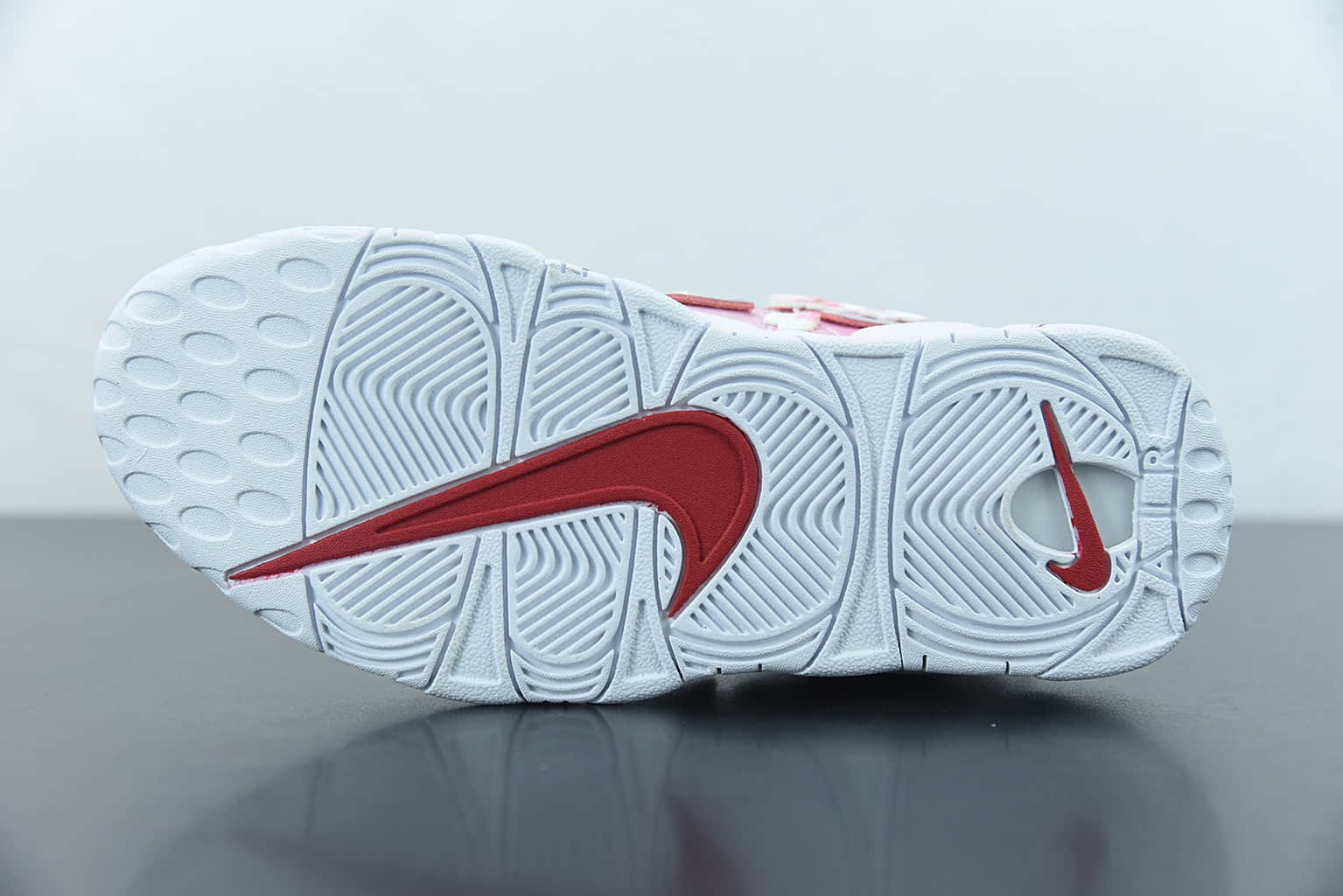 耐克 Nike Air More Uptempo'96 GSWhiteCherry blossoms皮蓬一代“白粉樱花花瓣文化篮球鞋纯原版本 货号：DJ5988-100