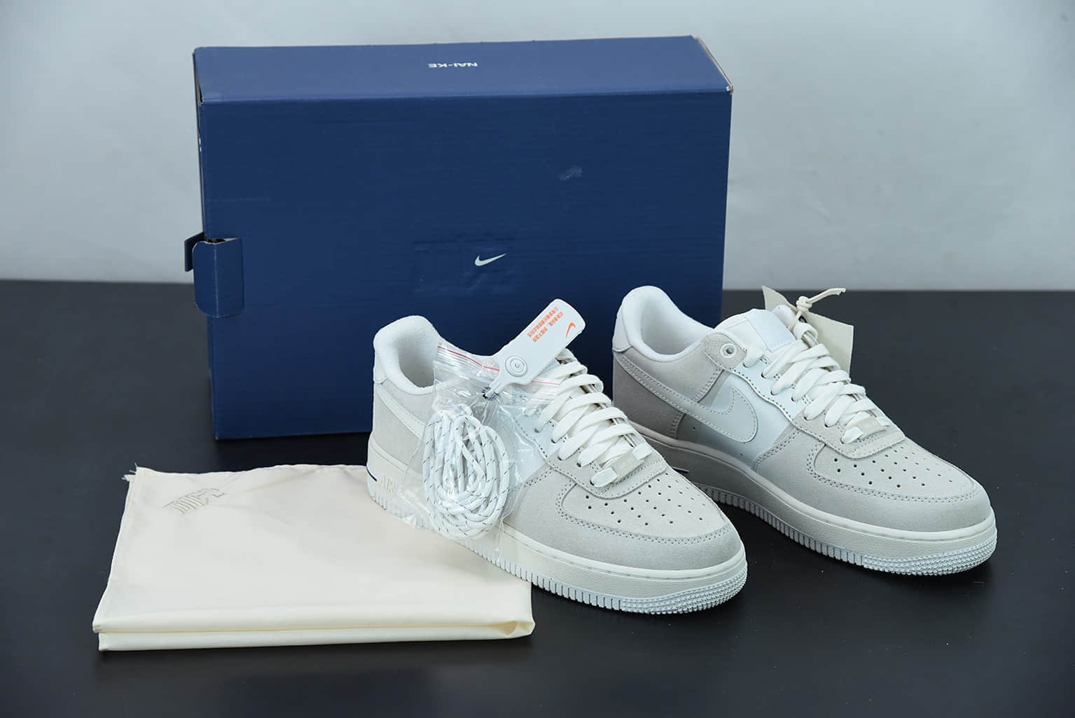 耐克 Nike Air Force 1 Low NAI-KE 纪念款白灰色空军一号低帮休闲板鞋纯原版本 货号：DM8871-111