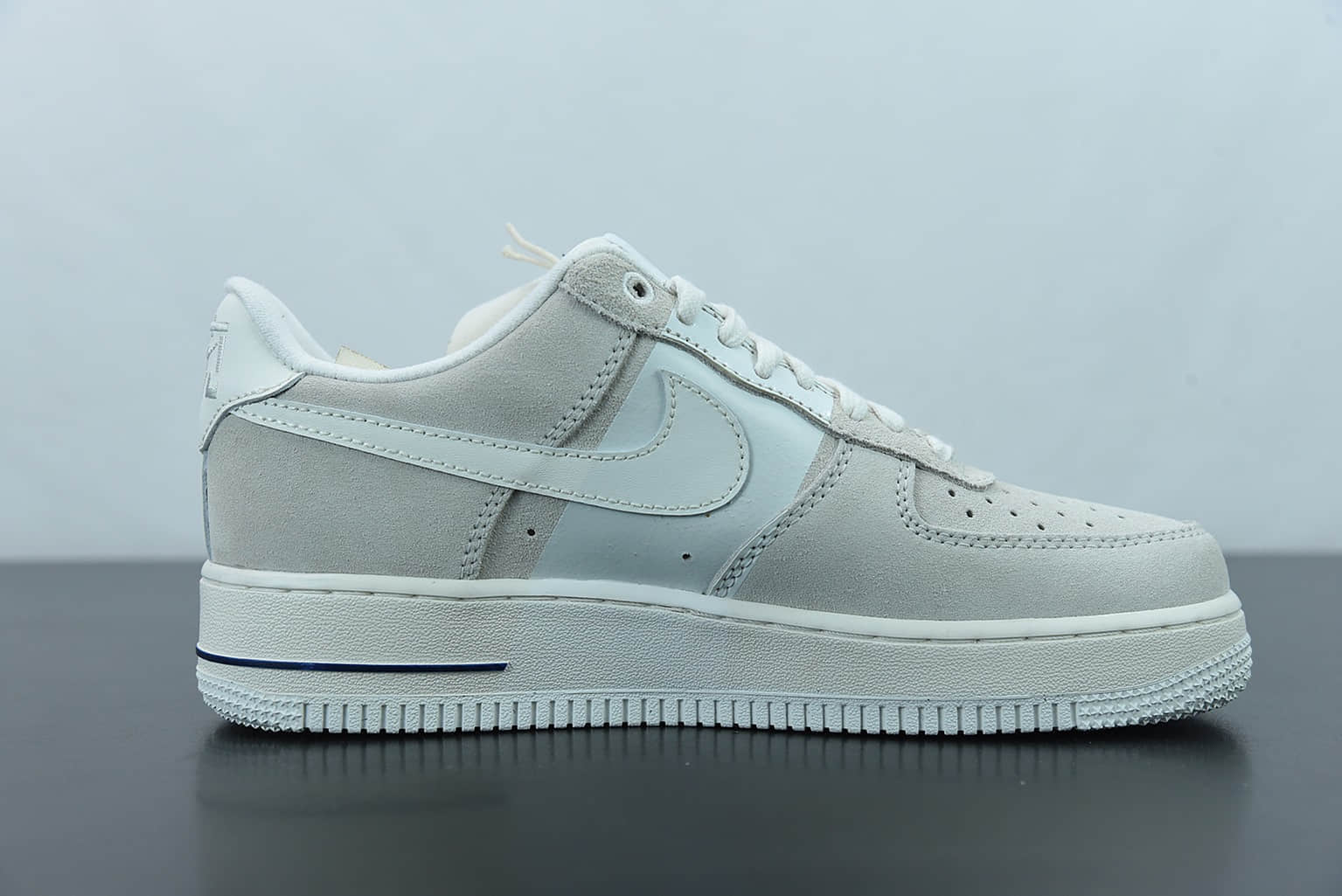 耐克 Nike Air Force 1 Low NAI-KE 纪念款白灰色空军一号低帮休闲板鞋纯原版本 货号：DM8871-111