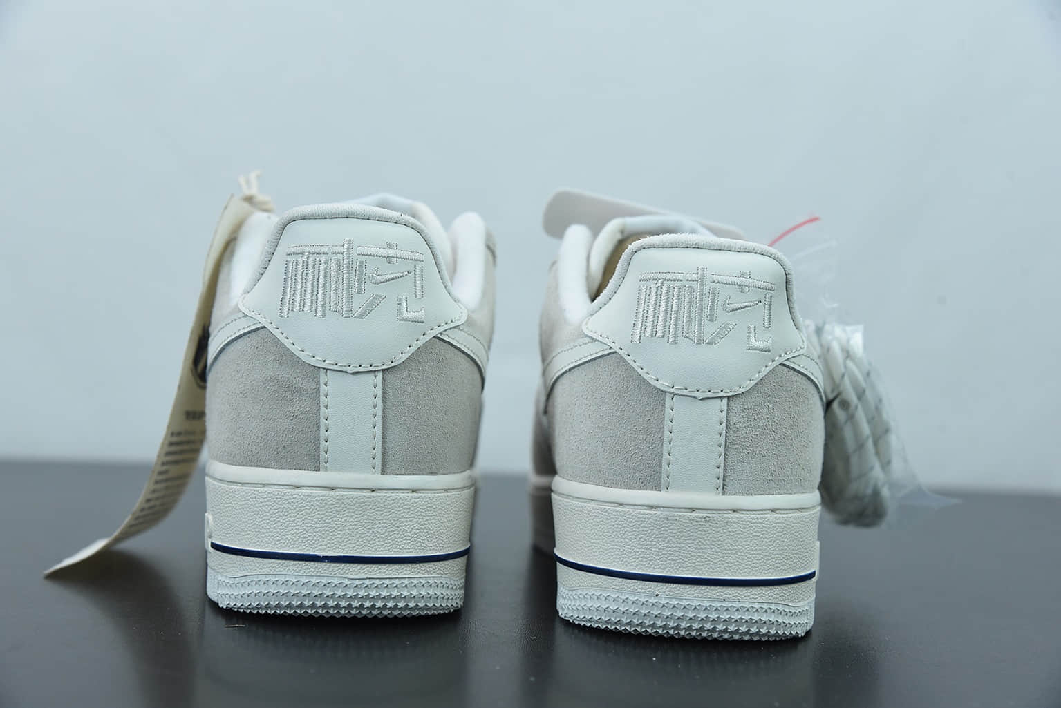 耐克 Nike Air Force 1 Low NAI-KE 纪念款白灰色空军一号低帮休闲板鞋纯原版本 货号：DM8871-111