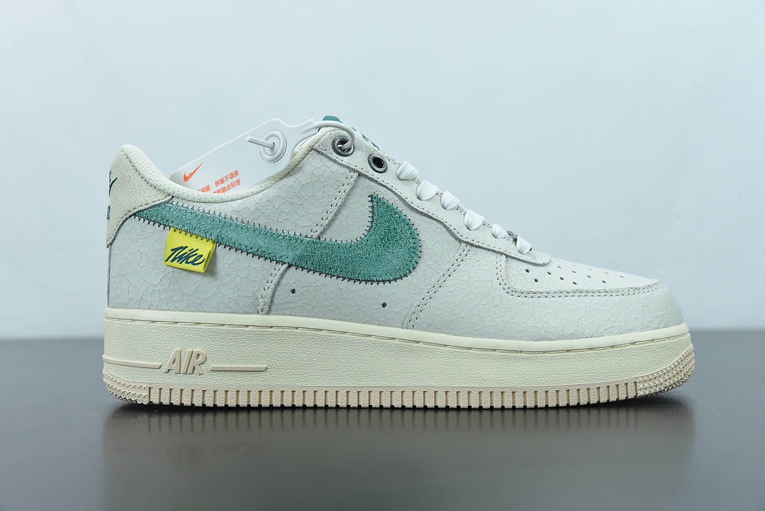 耐克 Nike Air Force 1 空军一号灰白绿爆裂纹低帮休闲运动板鞋纯原版本 货号：DO5876-100