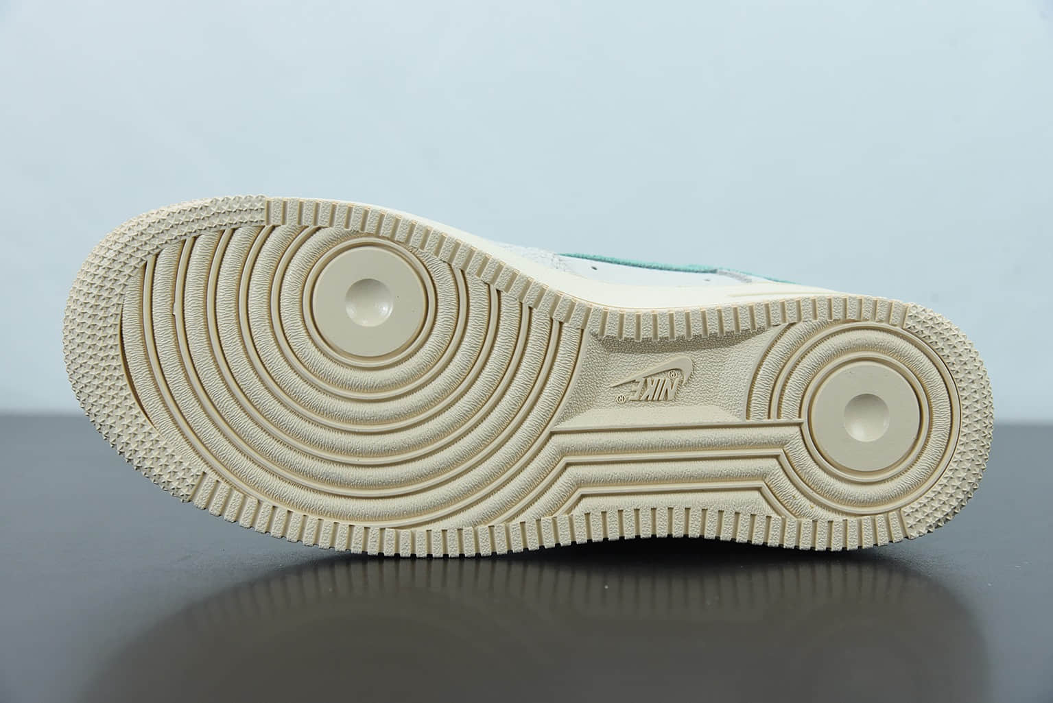 耐克 Nike Air Force 1 空军一号灰白绿爆裂纹低帮休闲运动板鞋纯原版本 货号：DO5876-100