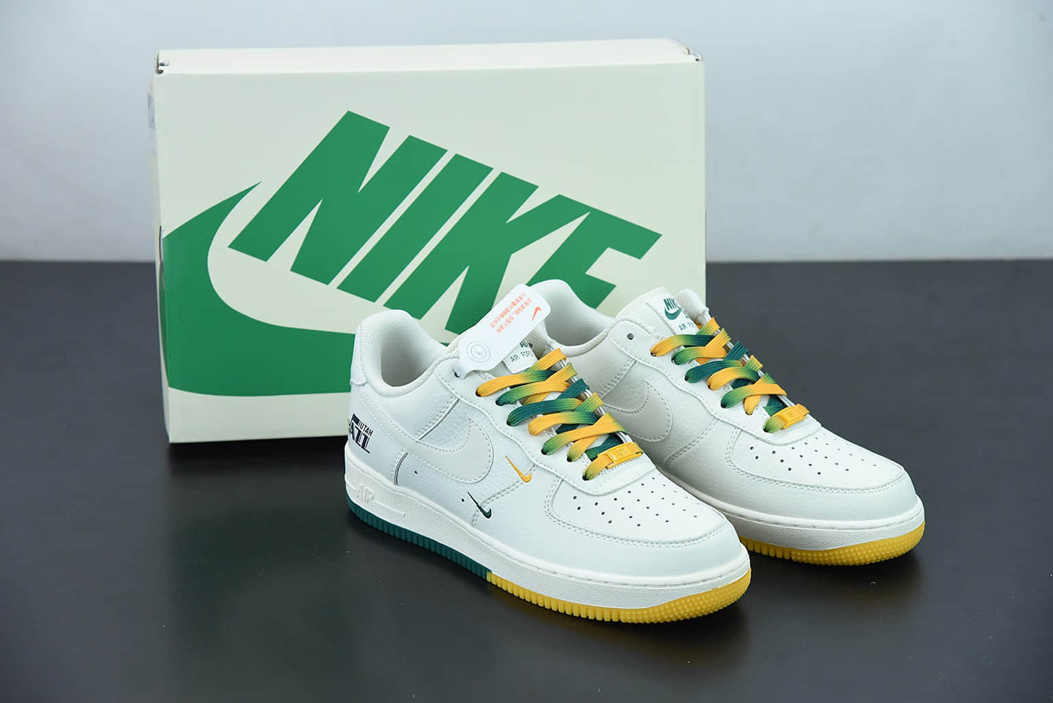 耐克 Nike Air Force 1 Low '07 “米黄绿”犹他爵士队城市限定低帮空军一号休闲板鞋纯原版本 货号：ZJ6695-303