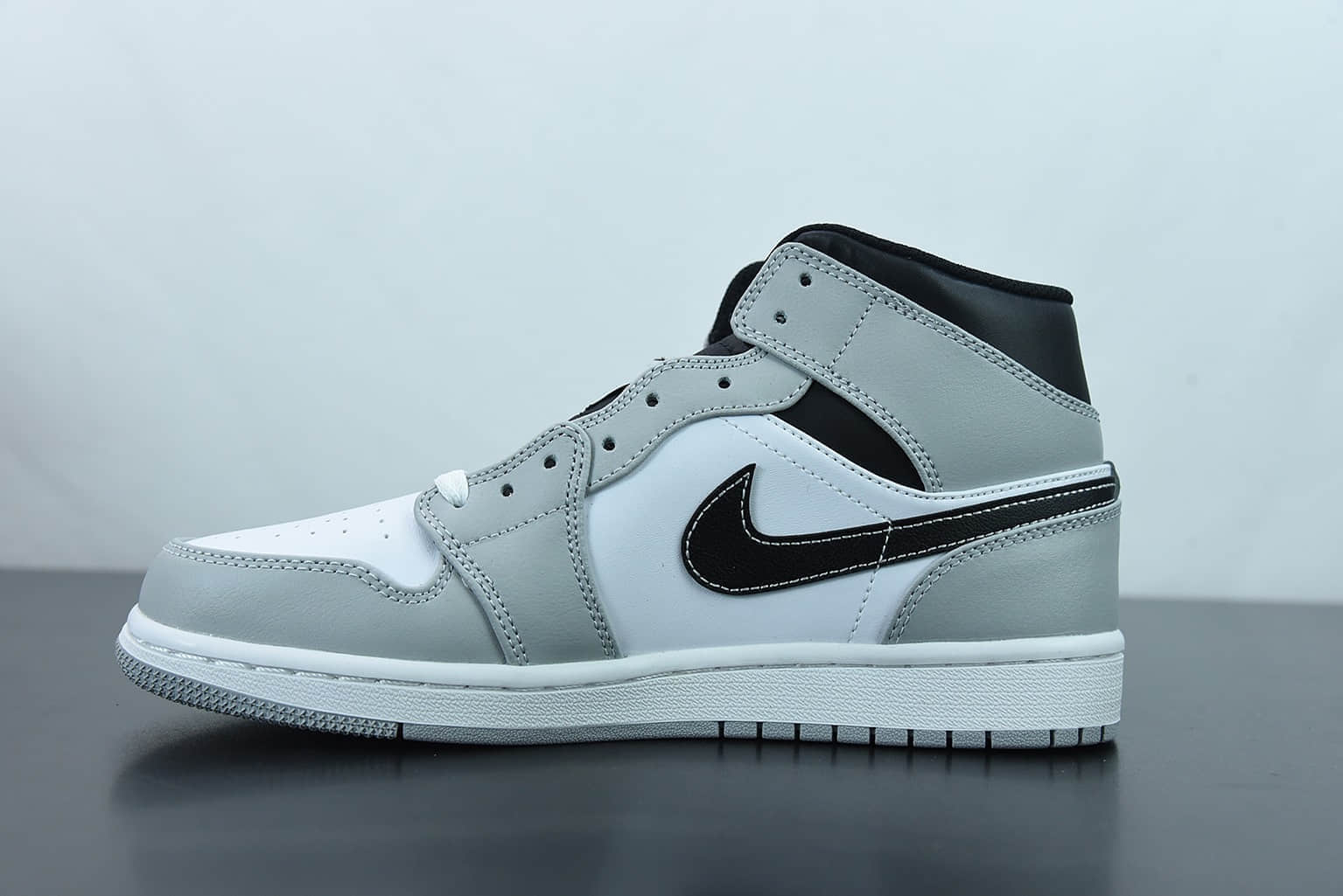 乔丹Air Jordan 1 Mid AJ1 冰蓝灰中邦休闲板鞋纯原版本 货号：554724-078
