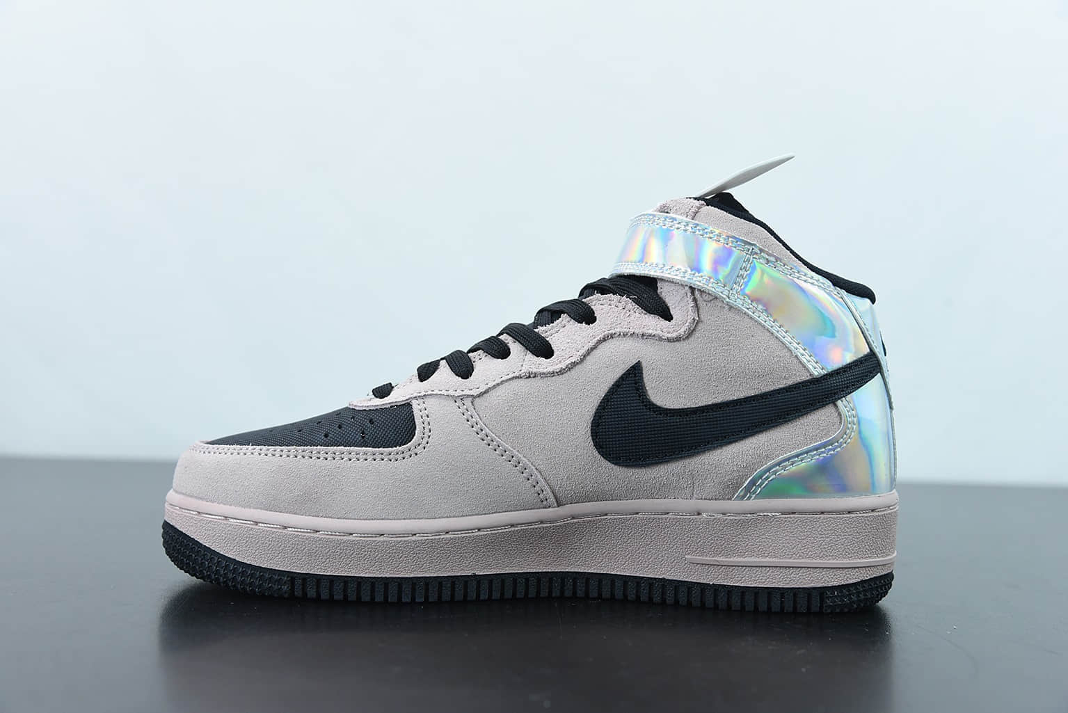 耐克 Nike Air Force 1 Mid '07 “镭射脏粉”空军一号中帮休闲板鞋纯原版本 货号：WZ3066-061