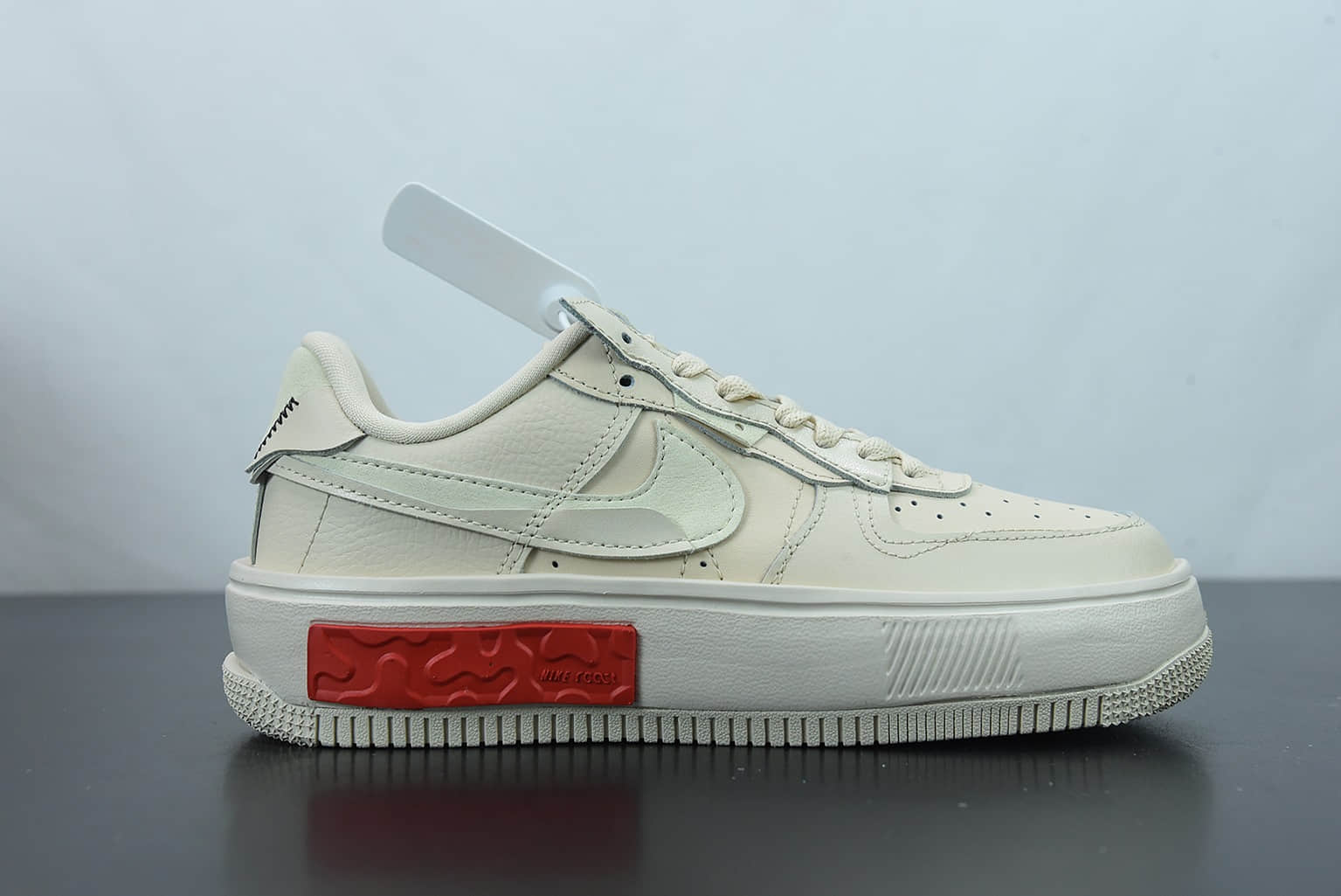 耐克Nike Air Force 1 Fontanka 全新时尚风米黄色空军一号低帮休闲板鞋纯原版本 货号：DA7024-200