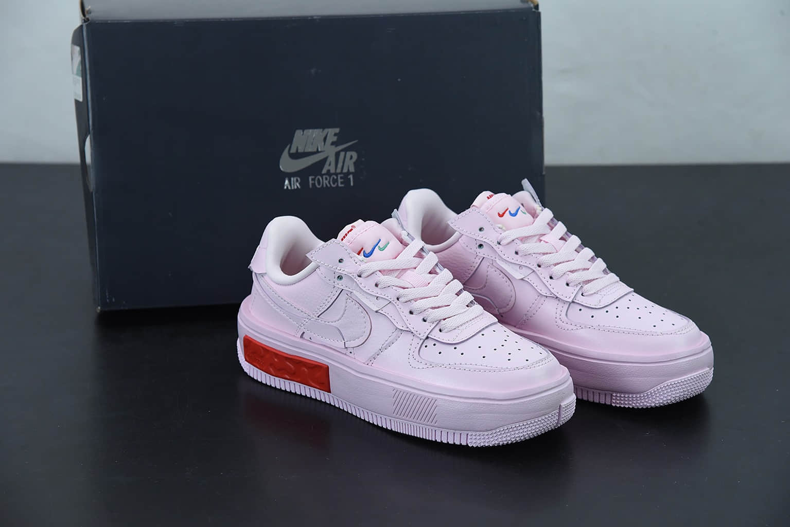 耐克 Nike Air Force 1 Fontanka 全新时尚风Fontanka联名粉色空军一号低帮休闲板鞋纯原版本 货号：DA7024-600