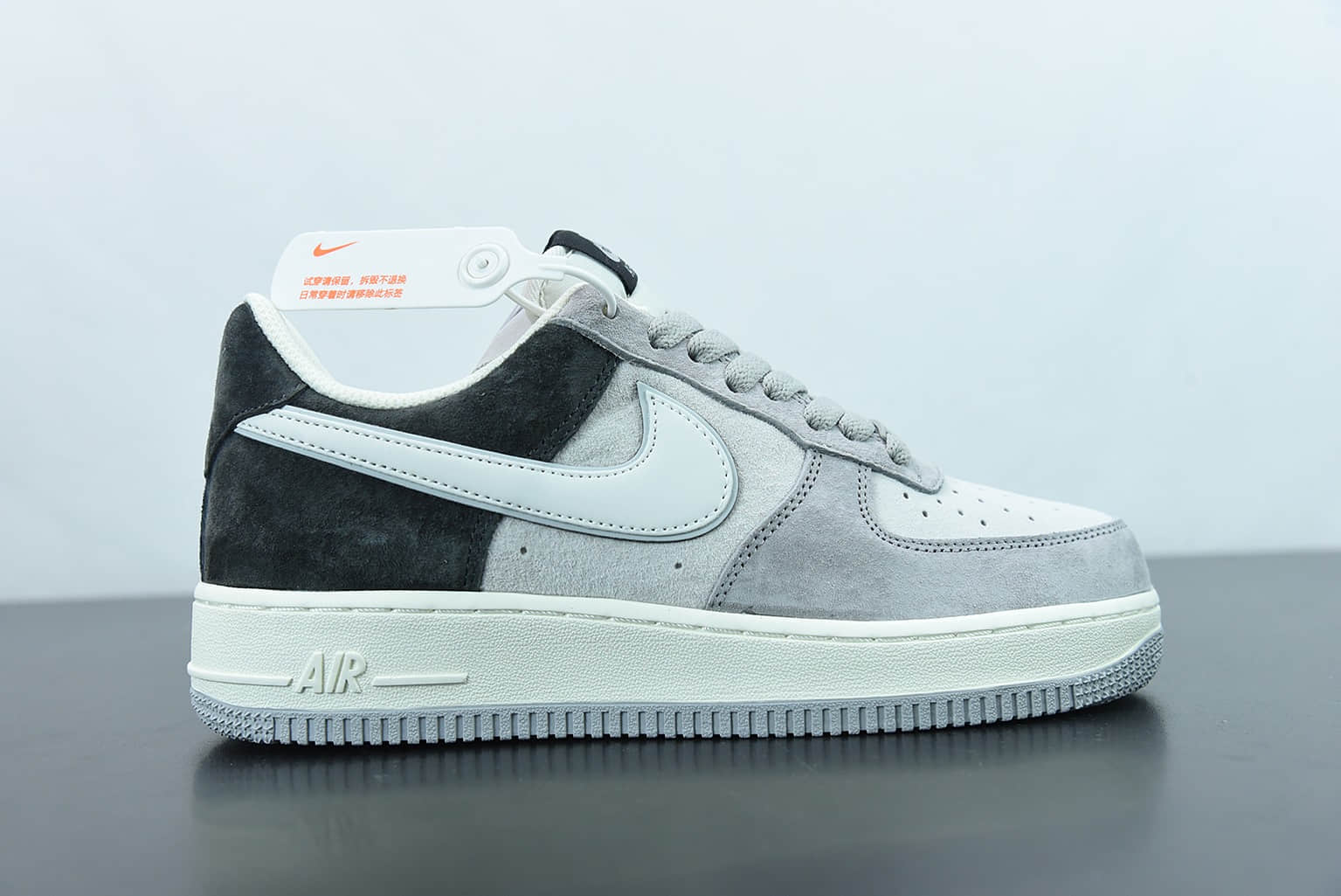 耐克 Nike Air Force 1 Low 白灰拼接麂皮配色空军一号低帮休闲板鞋纯原版本 货号：DW0831-896