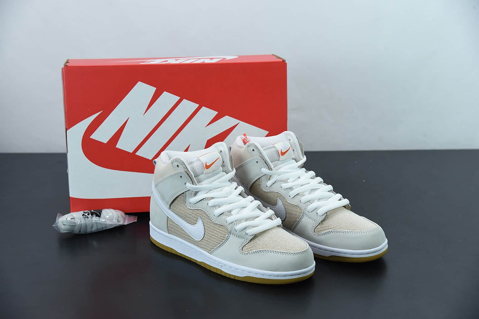 耐克 Nike SB Dunk High Unbleached Pack 亚麻色扣碎篮板时尚休闲板鞋纯原版本 货号：DA9626-100