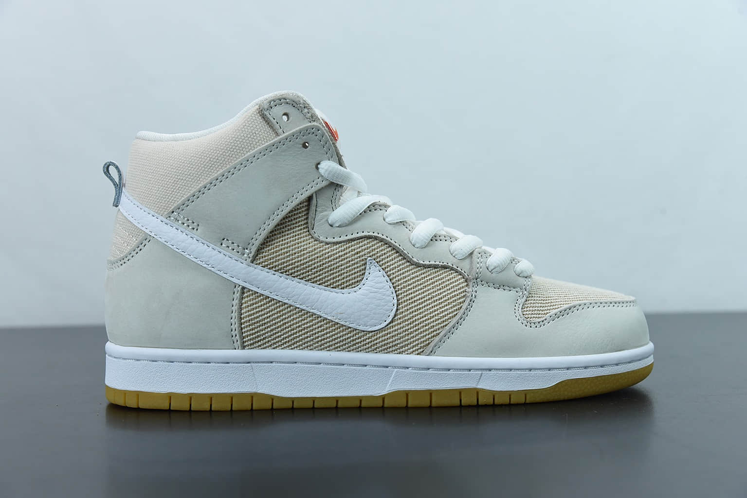 耐克 Nike SB Dunk High Unbleached Pack 亚麻色扣碎篮板时尚休闲板鞋纯原版本 货号：DA9626-100