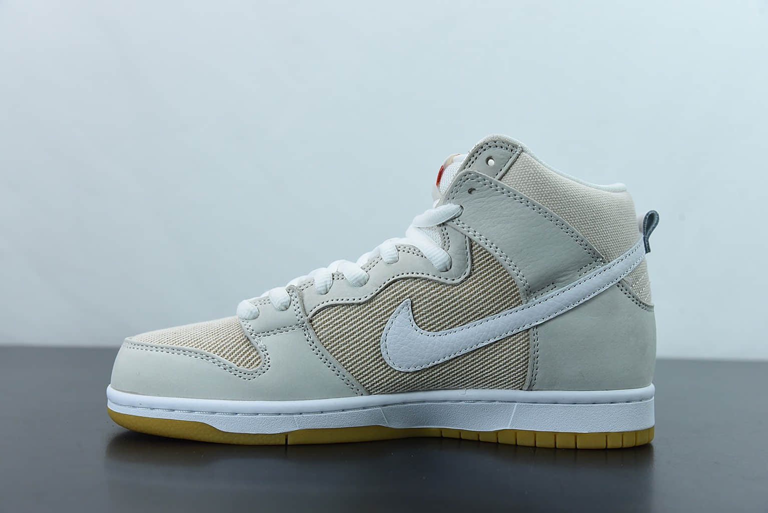 耐克 Nike SB Dunk High Unbleached Pack 亚麻色扣碎篮板时尚休闲板鞋纯原版本 货号：DA9626-100